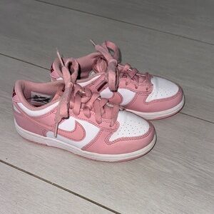 Nike dunk Kids Pink and White Sneakers